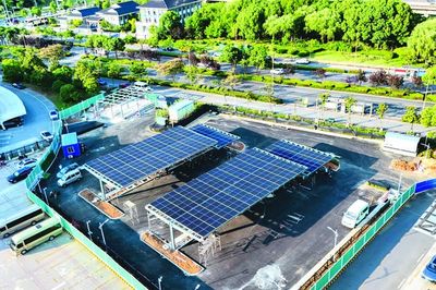 光伏电站施工技术创新与生态协同实践